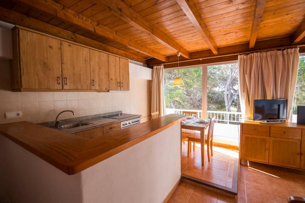 Es Cana Hostal Cala Boix מראה חיצוני תמונה