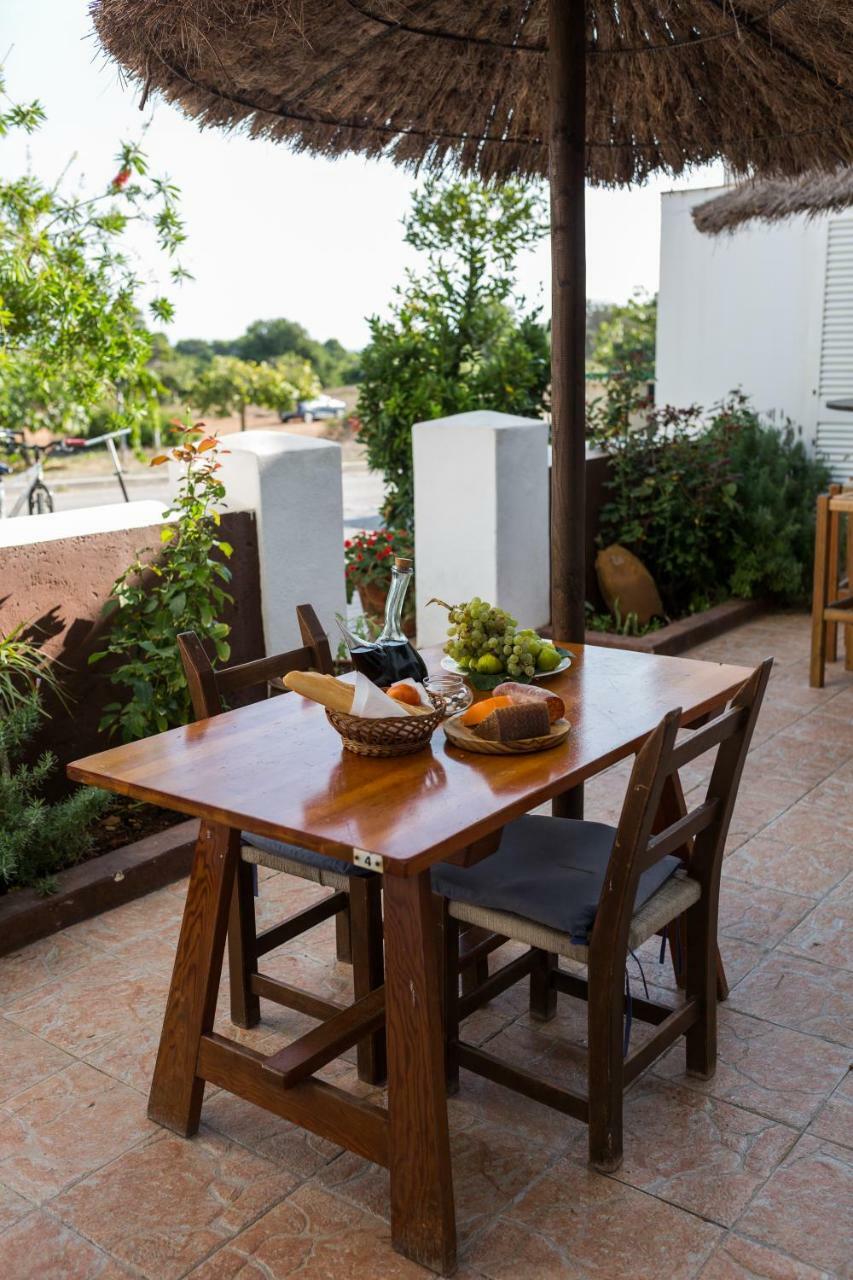 Es Cana Hostal Cala Boix מראה חיצוני תמונה